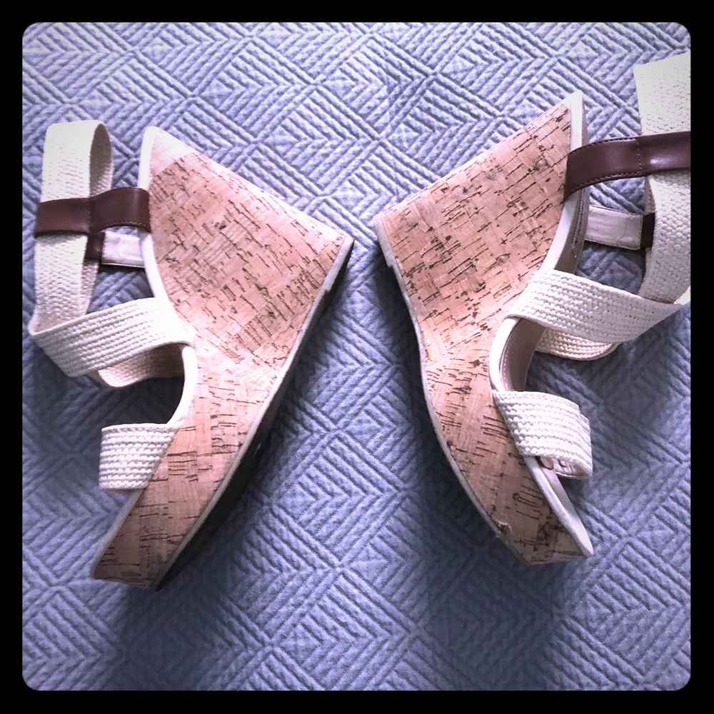 Steve Madden Wedge Sandals!